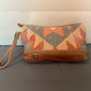 Geometric Patterned Wristlet Clutch